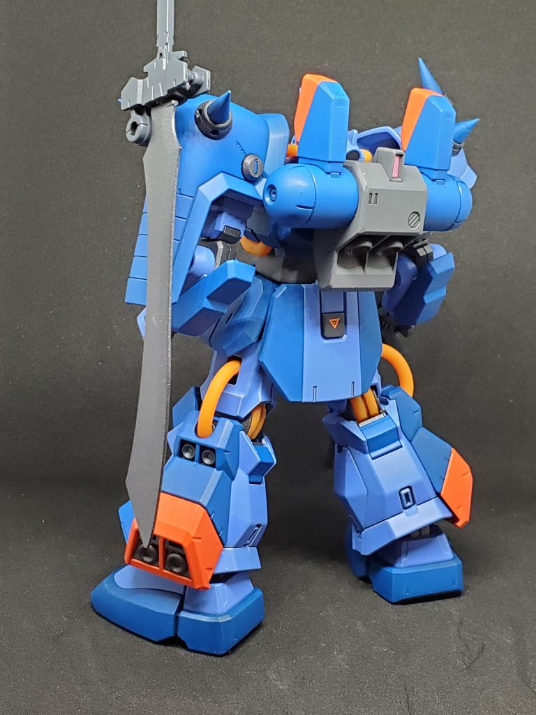 基本的には色替えのみです。(バックパックのスラスター前後逆ですね…まあそういう機体って事でいいか)