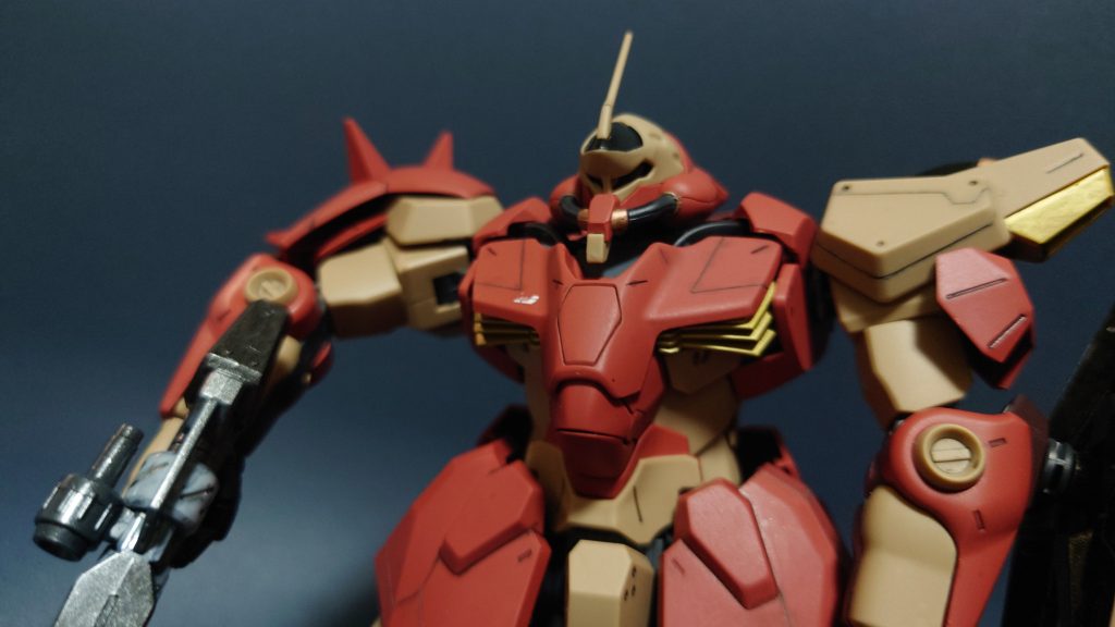 胸のスジ彫り。デザインがもう少し、。 