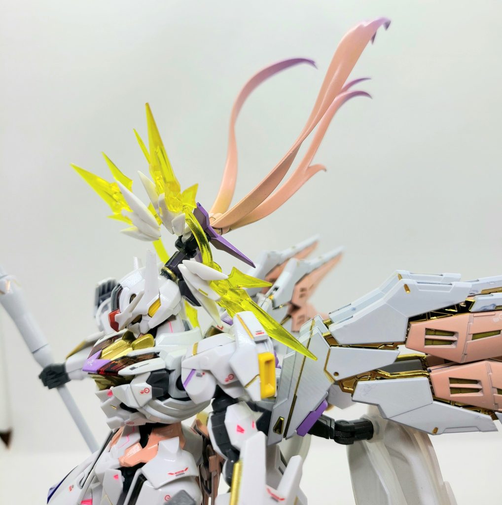 特殊機能・「スコアランク_EX」パーメットスコアを上げる際に、パイロットが男性の場合は通常の負荷が掛かるが、女性の場合は発生しないこれは残留した実験体の「百合」の嗜好が関係していると推察されている・「パーメットスコアEX」女性パイロットのみが使用可能なスコア上昇による機体の機能解放状態「ヘブン」に移行する状態。このスコア上昇は基本的なスコアランクに依存せず。上昇値を見て暫定的な判断になってしまう