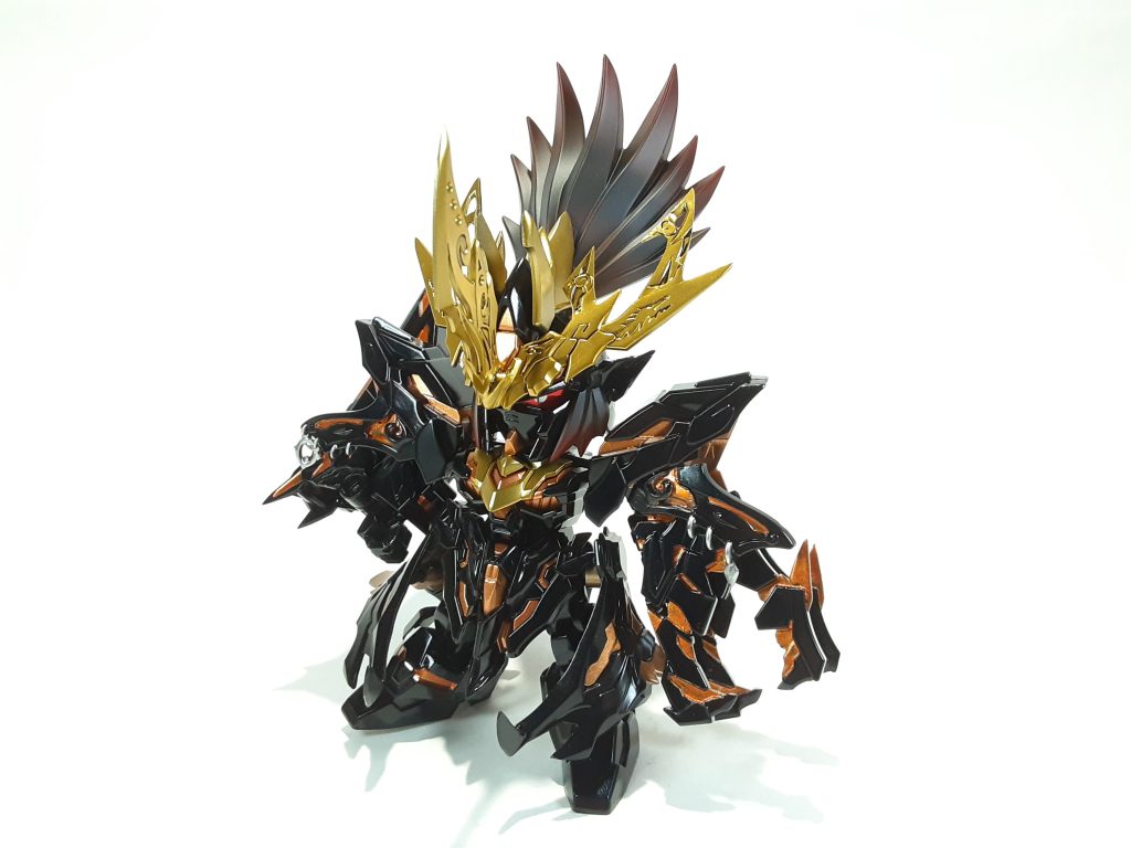 アンテナはジャンク品を使いバンシィっぽいアンテナに改造してます