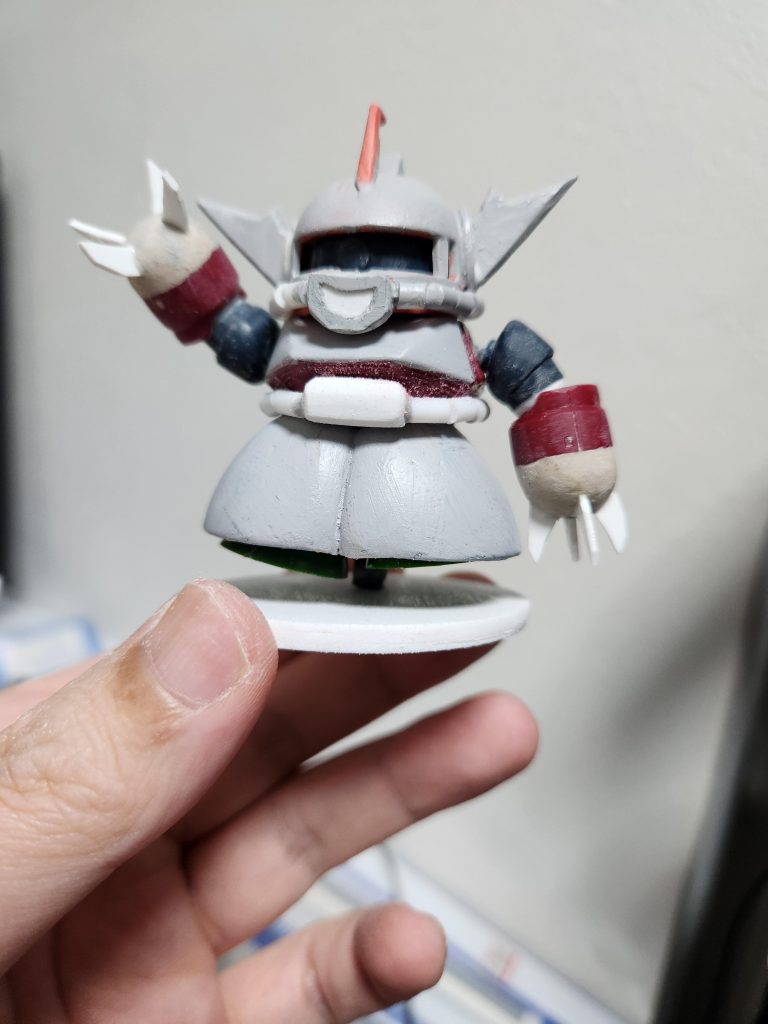 漫画に寄せるならもっと腕を詰めてもよかったかも？