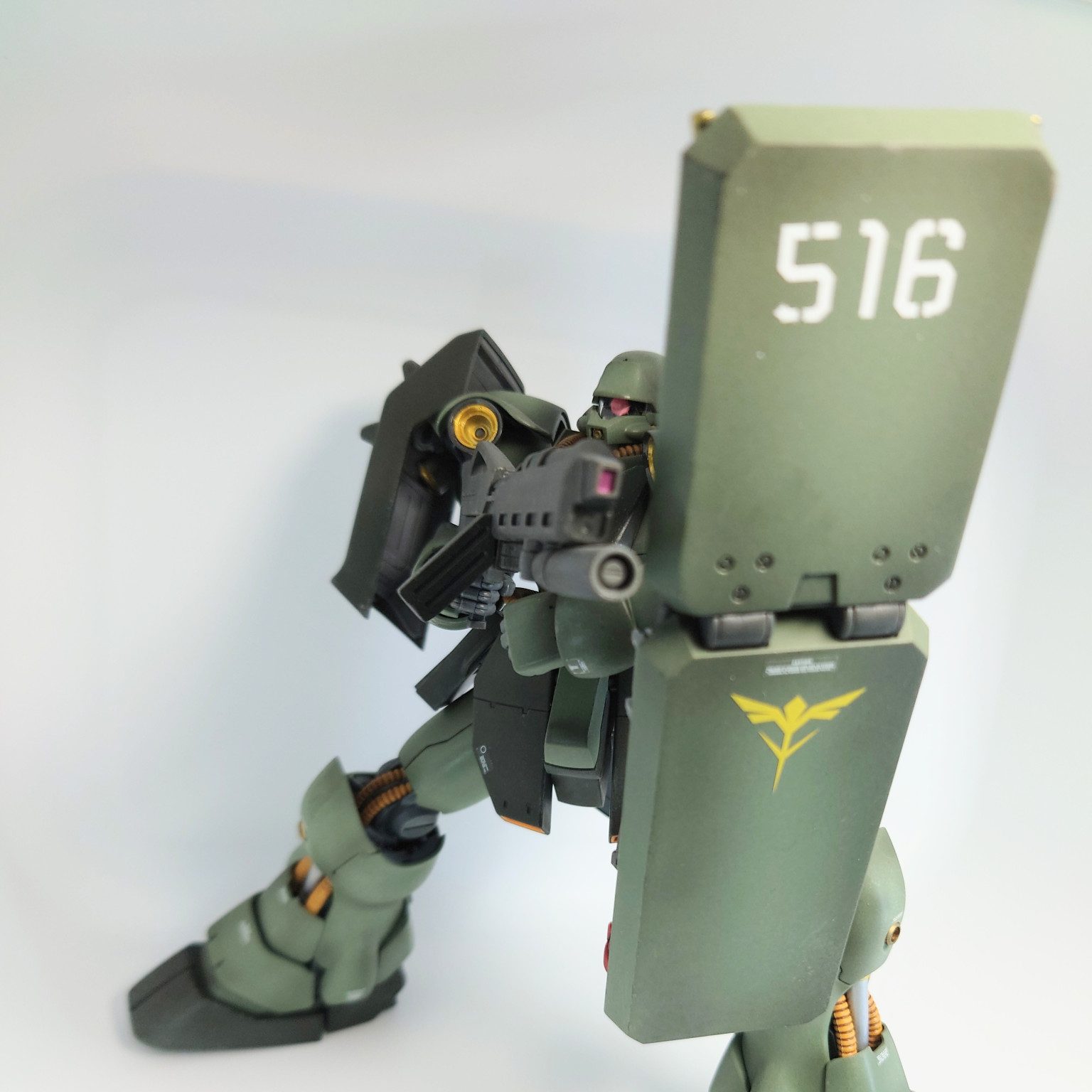 ＭＧ ギラ・ドーガ 成型色仕上げ｜tsuchiさんのガンプラ作品｜GUNSTA 