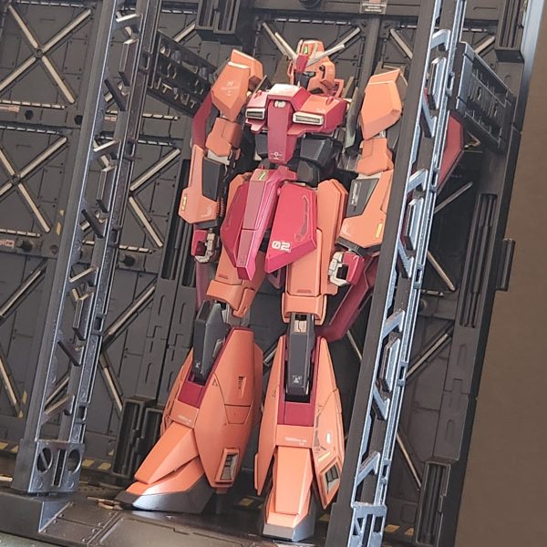 スクープ！Ζガンダムは２機製造されていた。