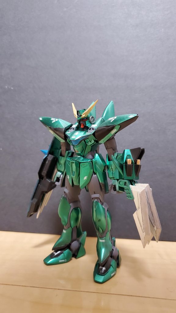 ニュートロンジャマーキャンセラー搭載型核エンジンを採用した事で、核分裂を抑制するニュートロンジャマーの影響を受けずに活動可能に為り、核エンジンによるエネルギー供給でミラージュコロイドステルスも長時間の展開が可能に成っている。