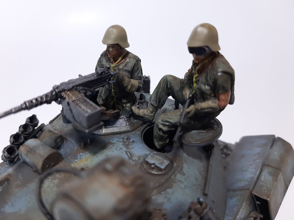 フィギュアは元キットの付属のものに、以前作成した時に余っていた、サイクロプス隊に付属していたジオン兵のヘルメットをかぶせて、ジオン兵っぽくしています。