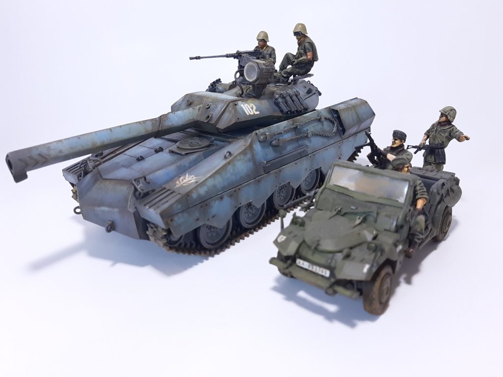 以前作成した、サウロペルタと一緒に。並べるとスケール感が伝わりますね。