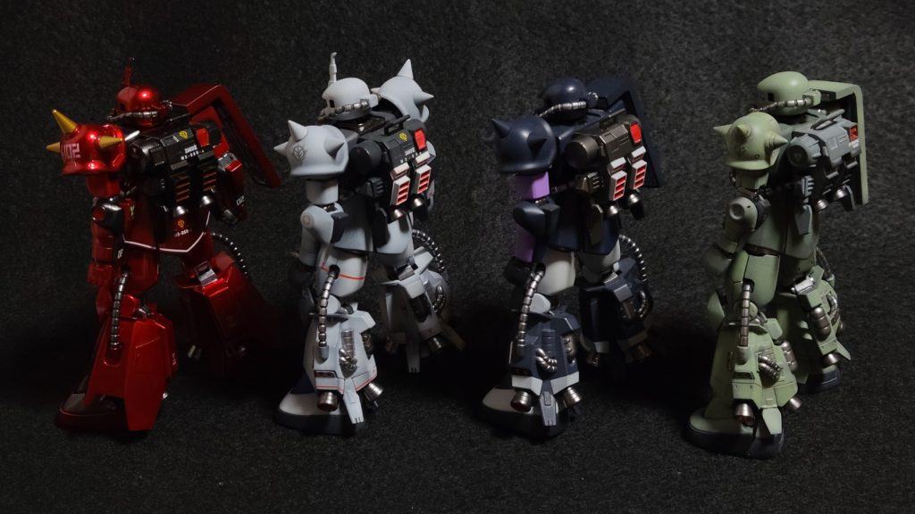 今度はバックショットです。ジ・オリジンと06R-1A、06R-2では結構違いがありますよね。こんな連中に宇宙で遭遇したらさぞや恐ろしい事でしょう。