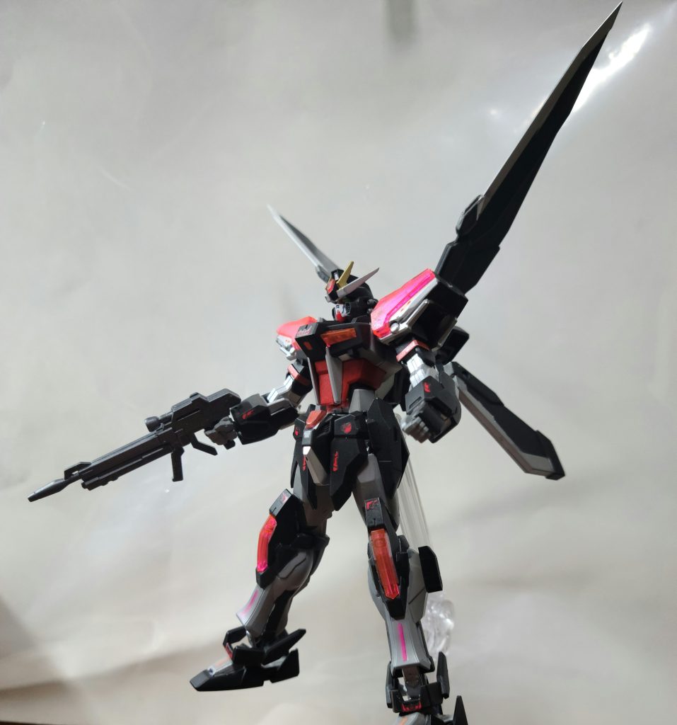 ガンダムエクシードノワール–5枚目/制作者:ろびん