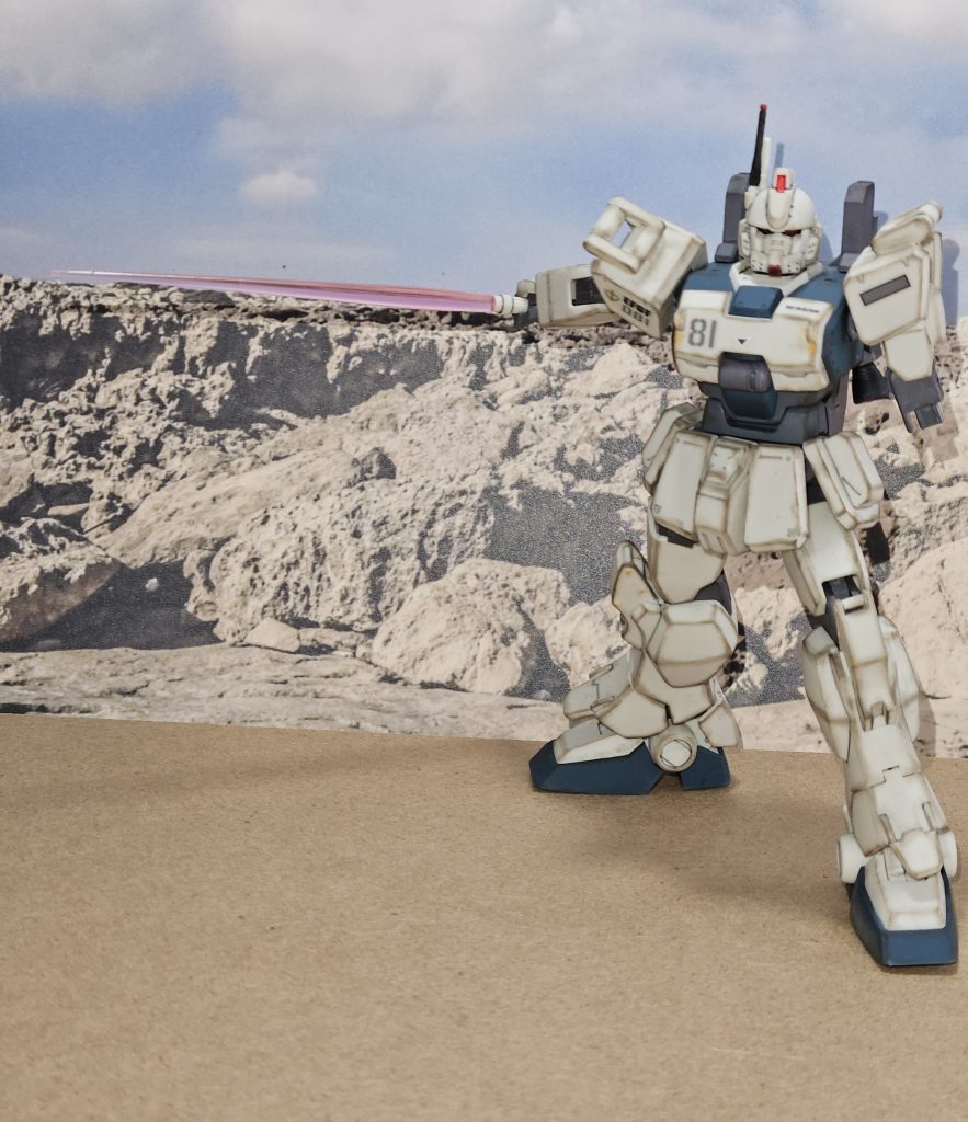 絵図は違えど左腕破損、ビームサーベルを持たせて!