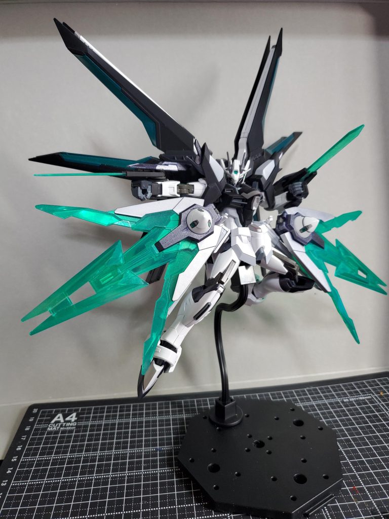 ダブルオーダイバーの新規パーツは遊び甲斐があって良いですね・・・