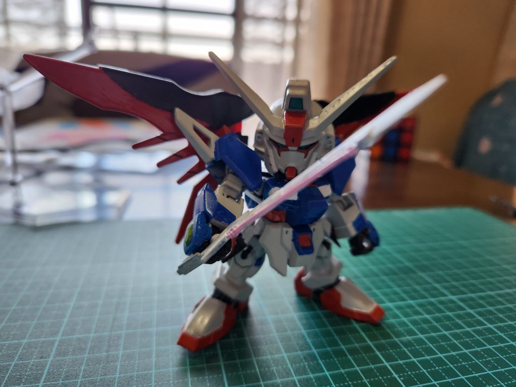 アロンダイトを持たせて1枚。デスティニーと言えば大剣ですね…映画でもブンブン振り回してて大活躍でした…でかい剣すこすこのすこ。 