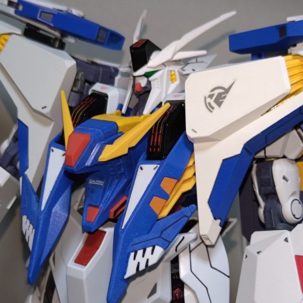 GUND搭載クスィエラガンダム