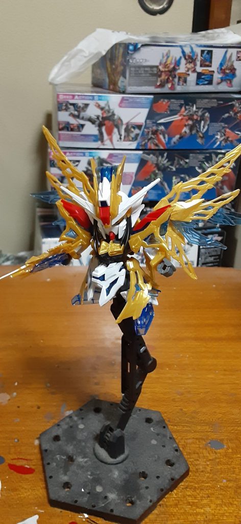 正直ウイングのカラーリングとデザイン良すぎて元ネタより好きかもw塗装は、もうちょいHGとかMGで修行してからやってみたいです。塗装してる人本当凄い…あと干渉酷いから関節伸ばさないと塗装剥げるw