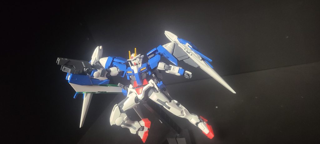 ライフルモード、側面の2つの吹き出しでビーム出せちゃう辺りにGN粒子の使い勝手の良さを感じちゃった当時の思い出🤔