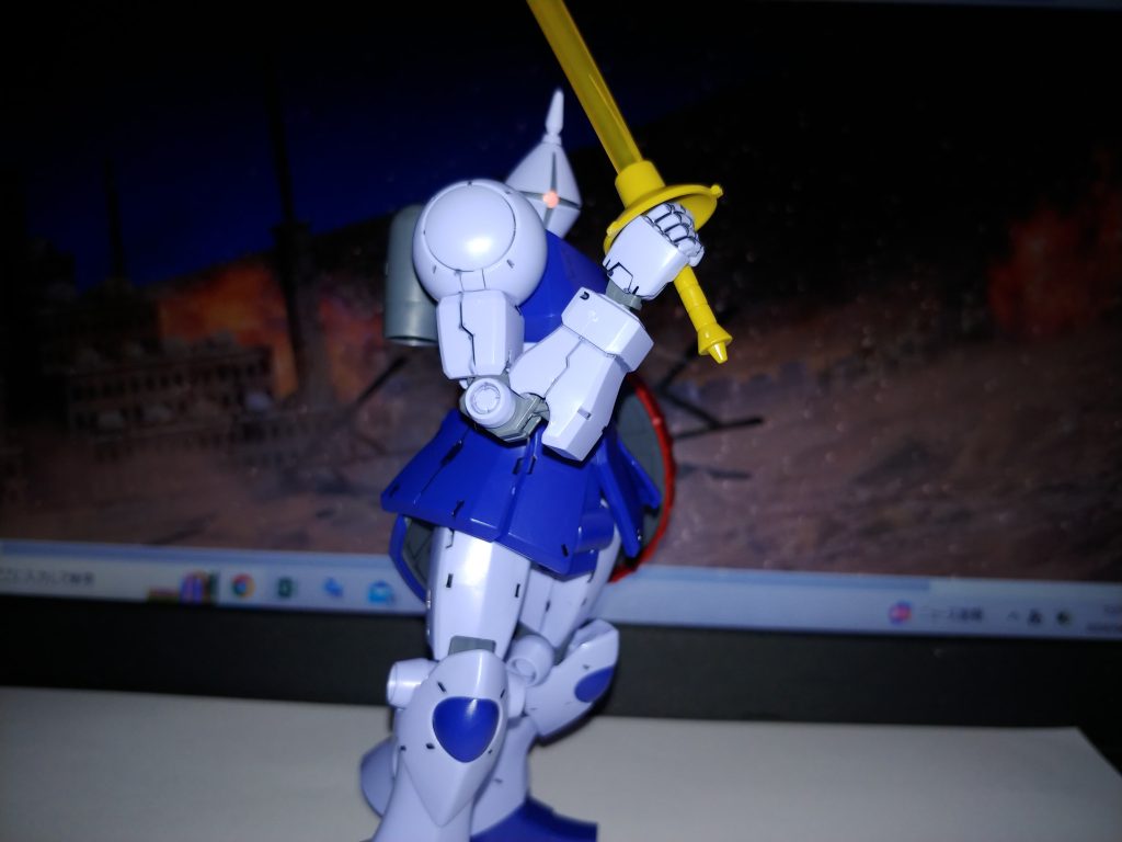 二種ある手首でサーベルも自由自在!