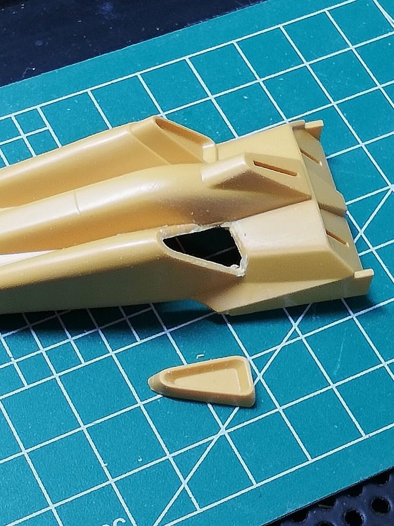 塗り分けがハードモードすぎる箇所がいくつかあるので、切り出してやりました。