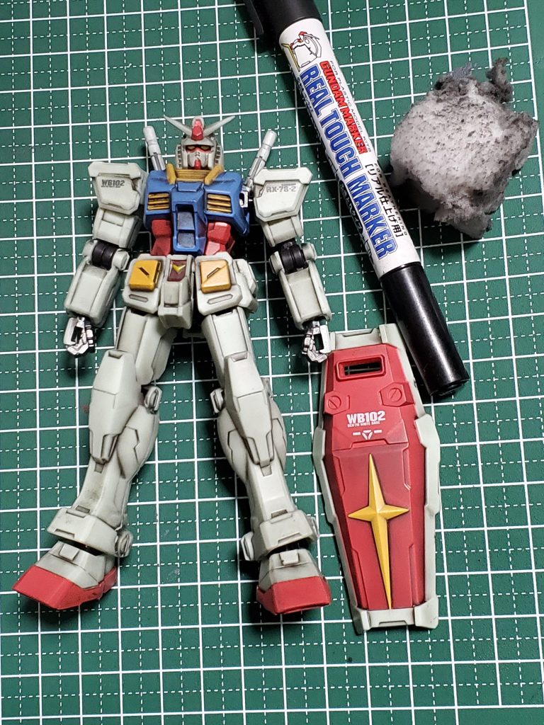 リアルタッチマーカー塗りたくってメラミンスポンジで適当にこすってお手軽仕上げです。う