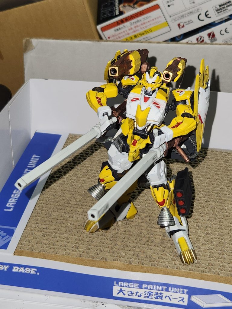 ・長距離レールガン×2搭乗者が狙撃が得意という設定で、イオク様と違って命中率は9割以上あります。