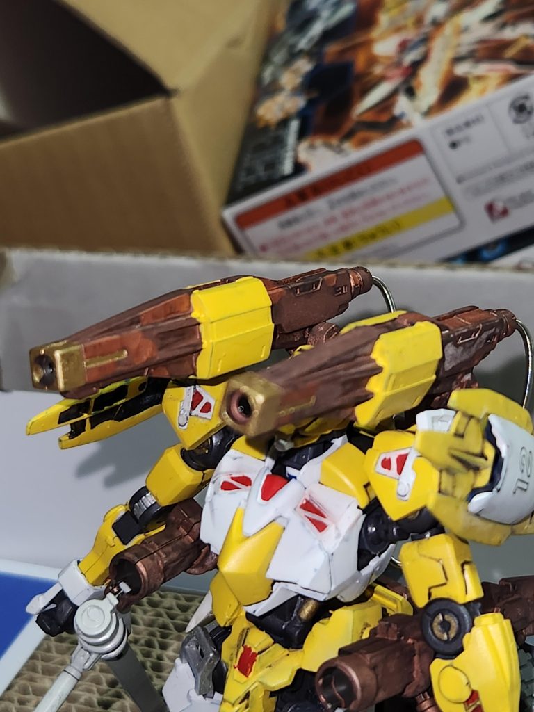 ・ショートバレルキャノン×2ライフルと同じく中距離の敵に使用する。