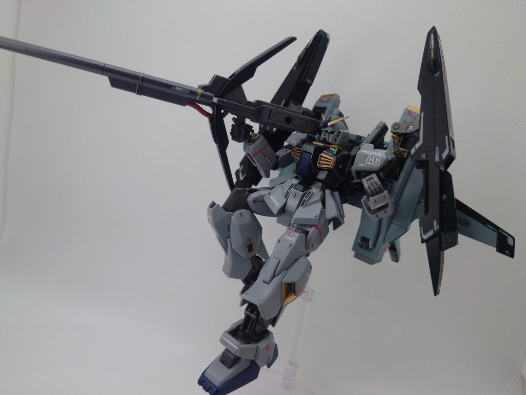 いやー、スーパーガンダムカッコいい!