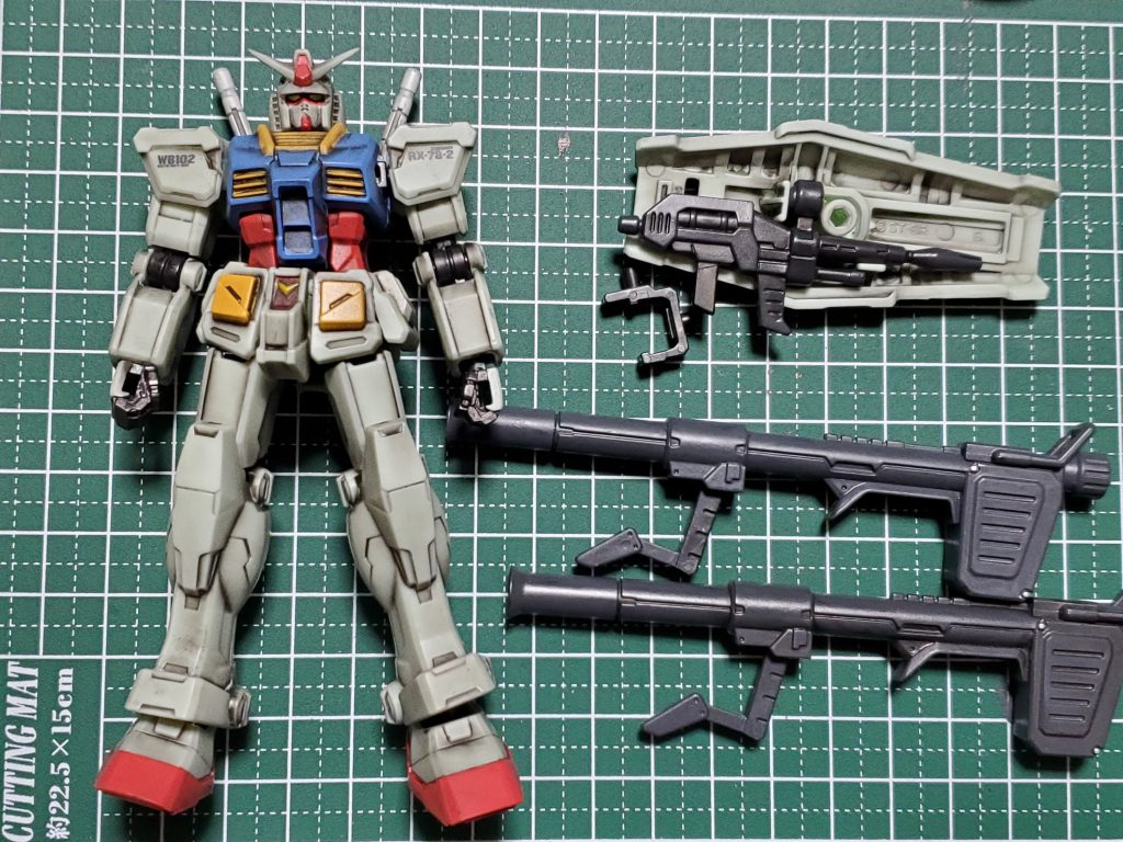 シールド裏にビームライフル固定できるのが芸コマ～