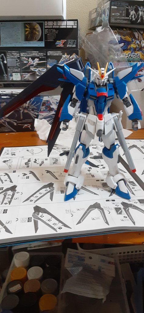 作品名：<p>ウイング部分を試しにガンダムマーカーで赤にしてみた。うん、赤にしよう</p>