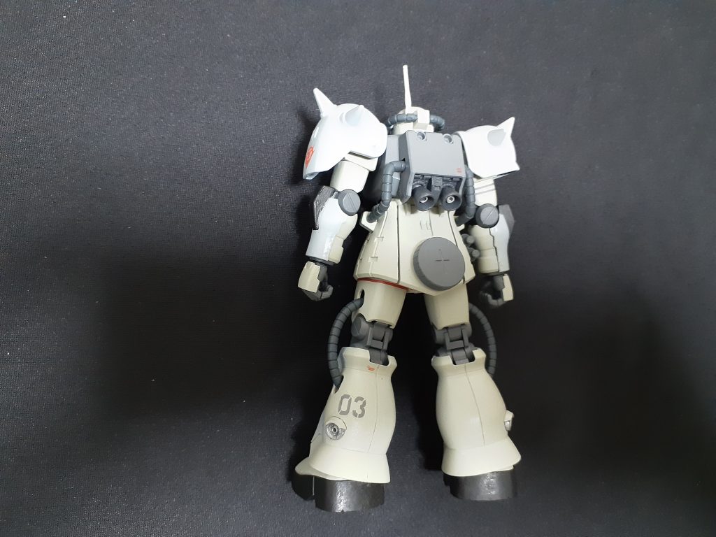 背面