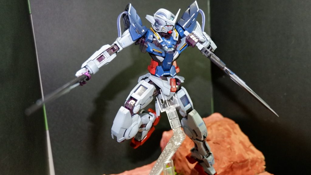 謎のホログラム素材部分になにかできればよかったのですが何も思いつかなくて(gundam-kao4)