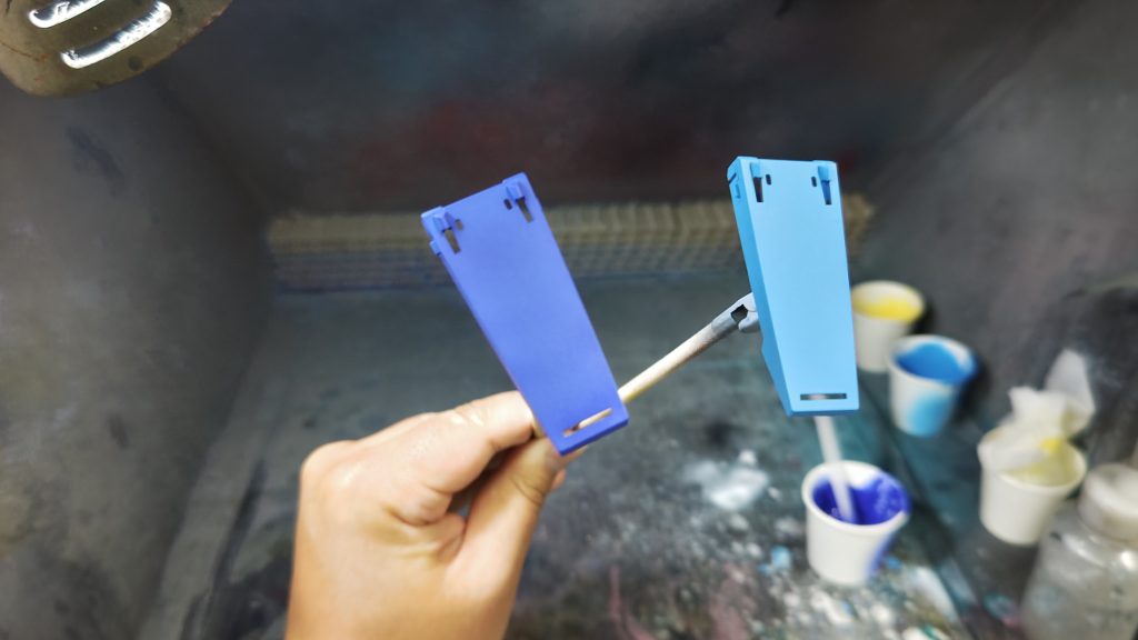 ブルー装甲は紫青で塗ったんですが、少し写真だと分かりづらいですね！