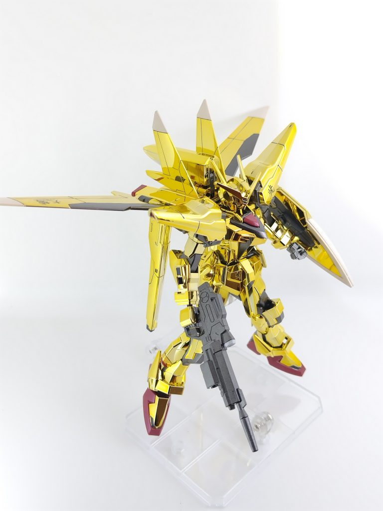 この世界線では赤い人の恋人が金色に乗るみたいです–4枚目/制作者：ホロスケ