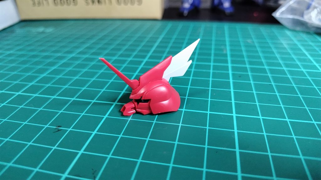 頭の削り込みでエッジを立たせました。アンテナは落下させると折れやすいです。一回おとして折れてしまいました・・・最後までご覧いただきありがとうございました。