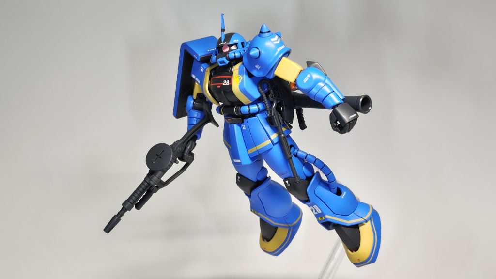 ロバート・ギリアムは地上にいるイメージが無いので空間機動中の姿がよく似合います