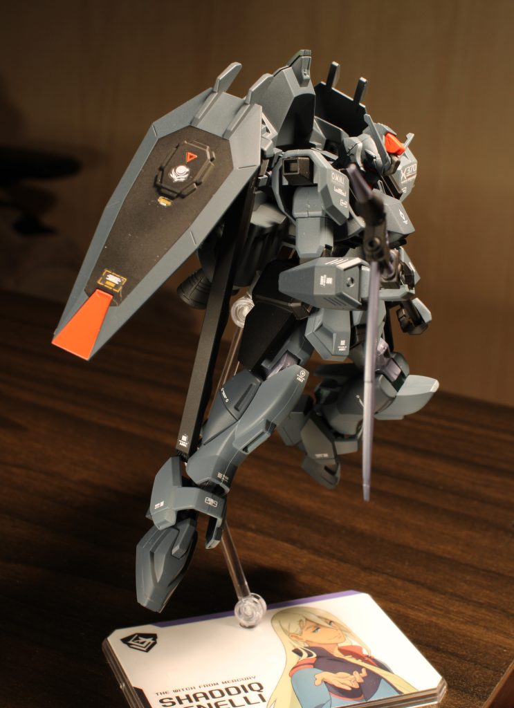 わかりづらいのですが、グレーは濃いのと薄いので２色使っています🤔