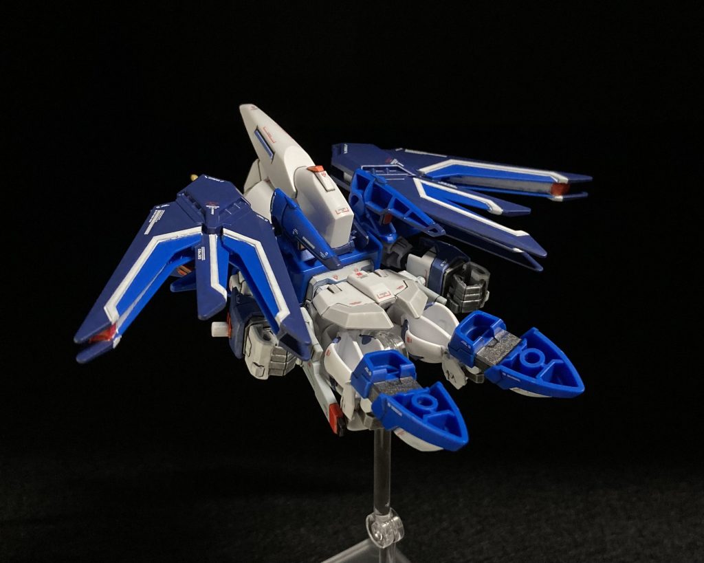 なんちゃって変形のMA形態ですが、なかなかのカッコよさ。