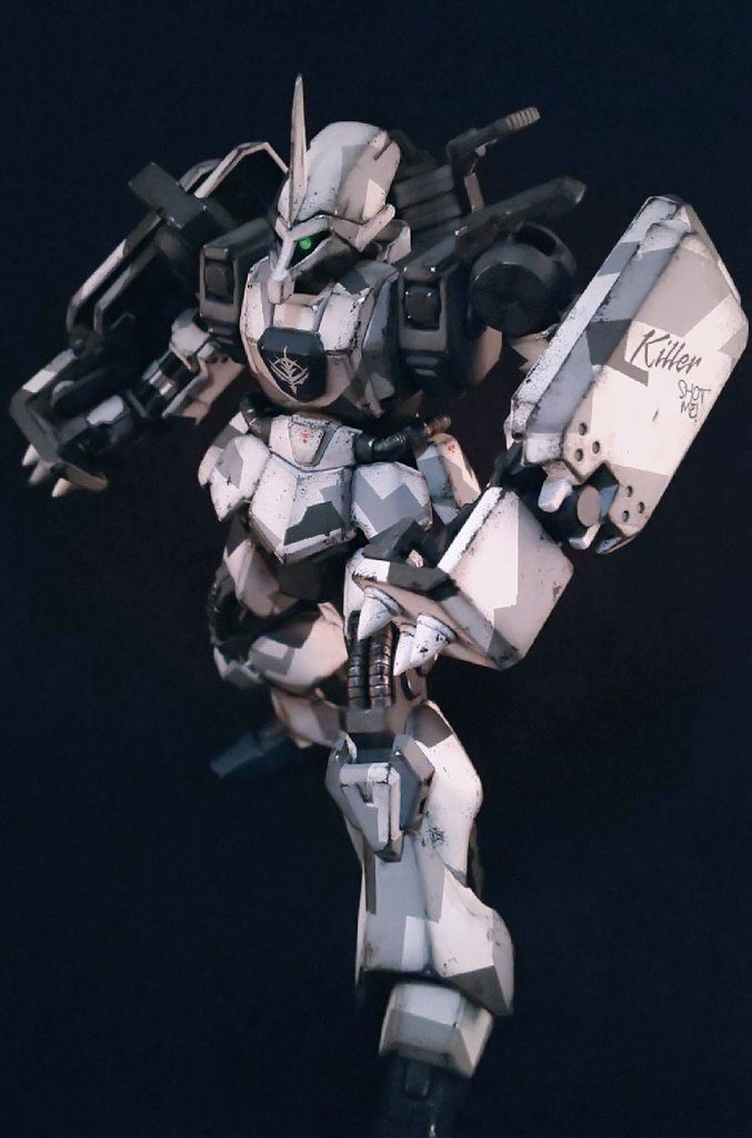 来いよ連邦。銃なんか捨ててかかってこい。シュツルムガルスはこの装備がカッコいいですね。このキットも模型屋さんで見なくなったなぁ。今欲しいものが定価で買えない時代がくるとは( ´д`)