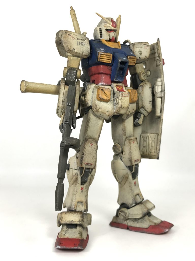 余ってたマーキングシールと、100均のモデラーズステッカーを貼り、お馴染みのウェザリング