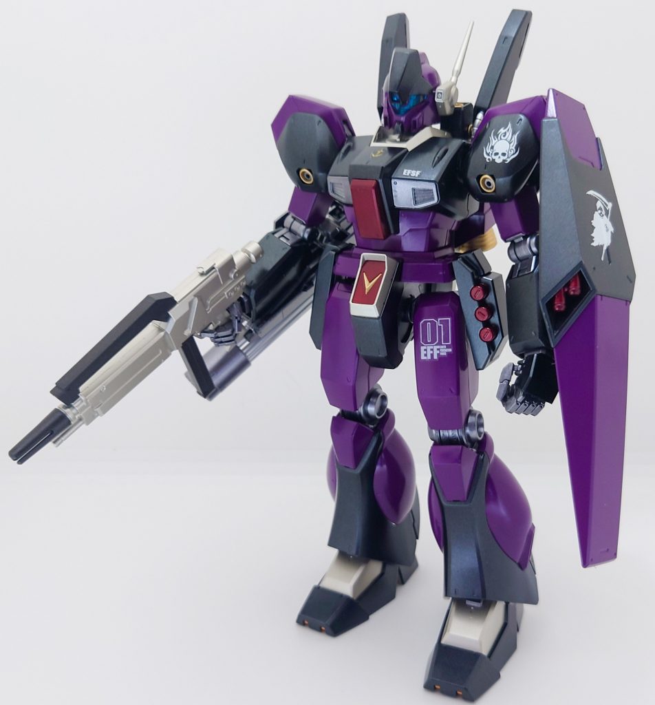 ということで、ここから外部パーツを装備した状態のジェガンです。