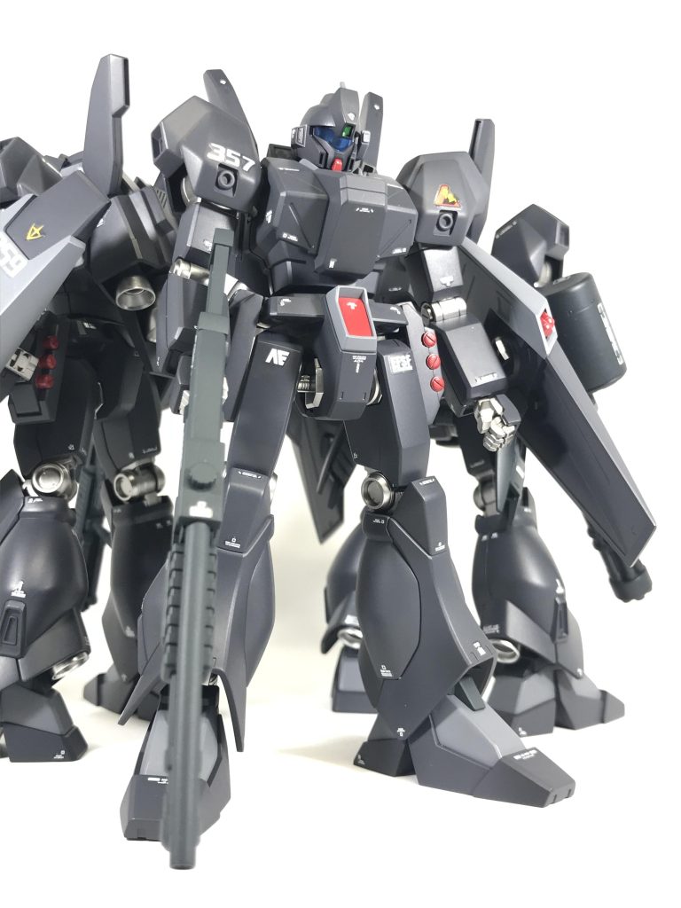 隊長機(機体No.357)アサルト仕様。武装はコトブキ屋MSGのショットガンを装備し、ボディーアーマをD型から流用してみました。