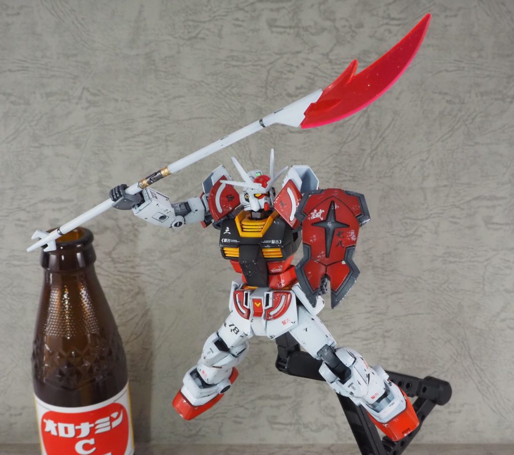 前回のエクシードギャラクシーと同時期に発売されたものの、イマイチ人気の出ないラーガンダム、いつもお店の棚にありますね…