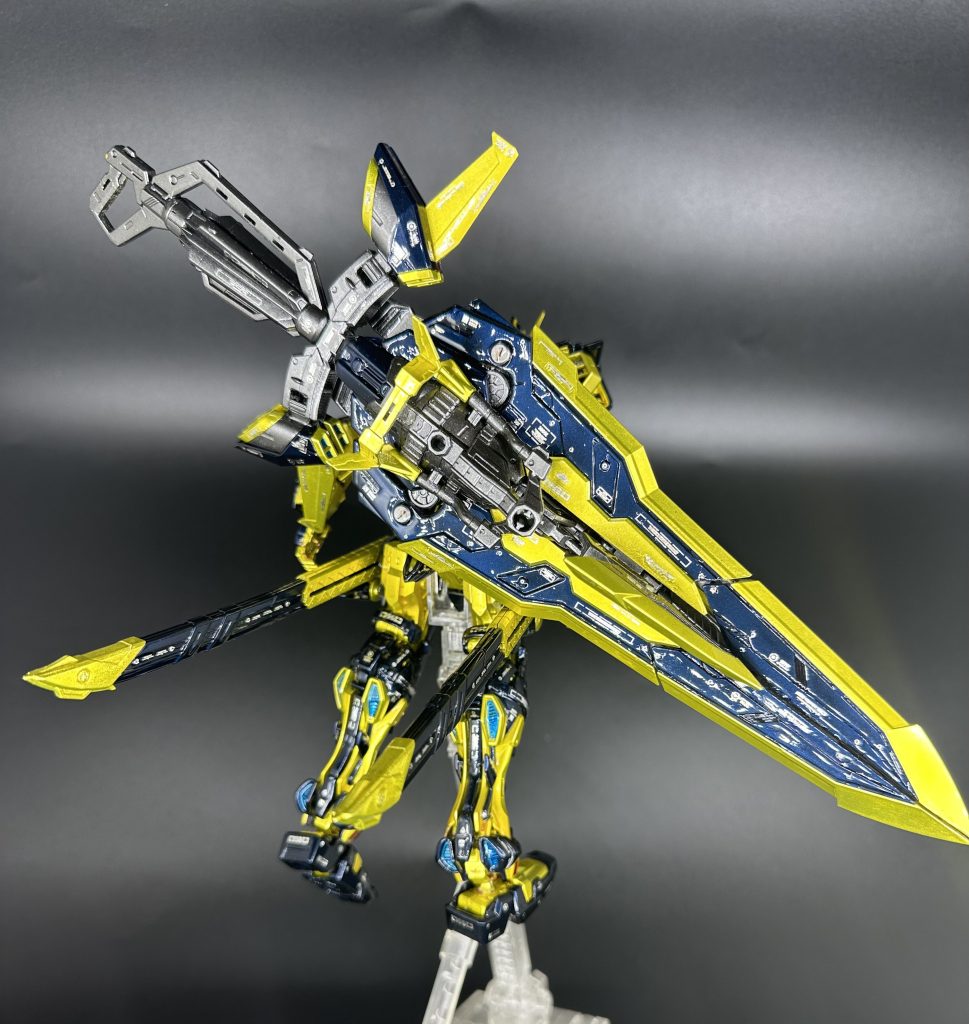 アストレイレッドフレーム改–3枚目/制作者：佐藤 誠