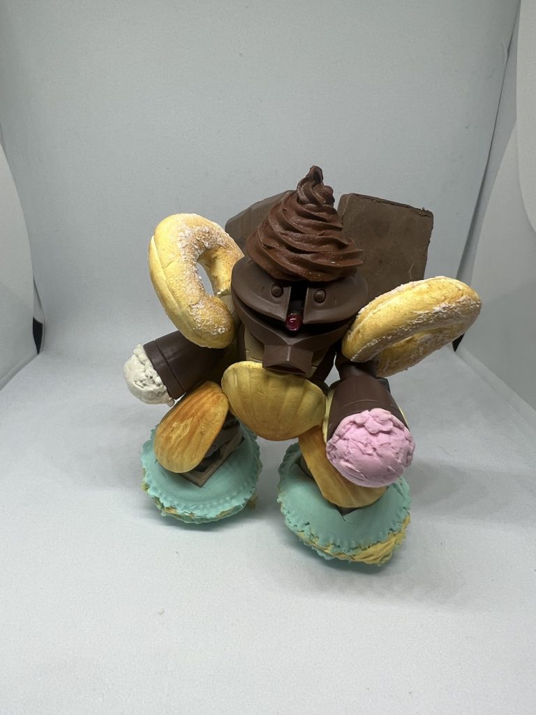 肩はドーナツ、足はマカロン、脚とお腹はマドレーヌ、腕はアイス