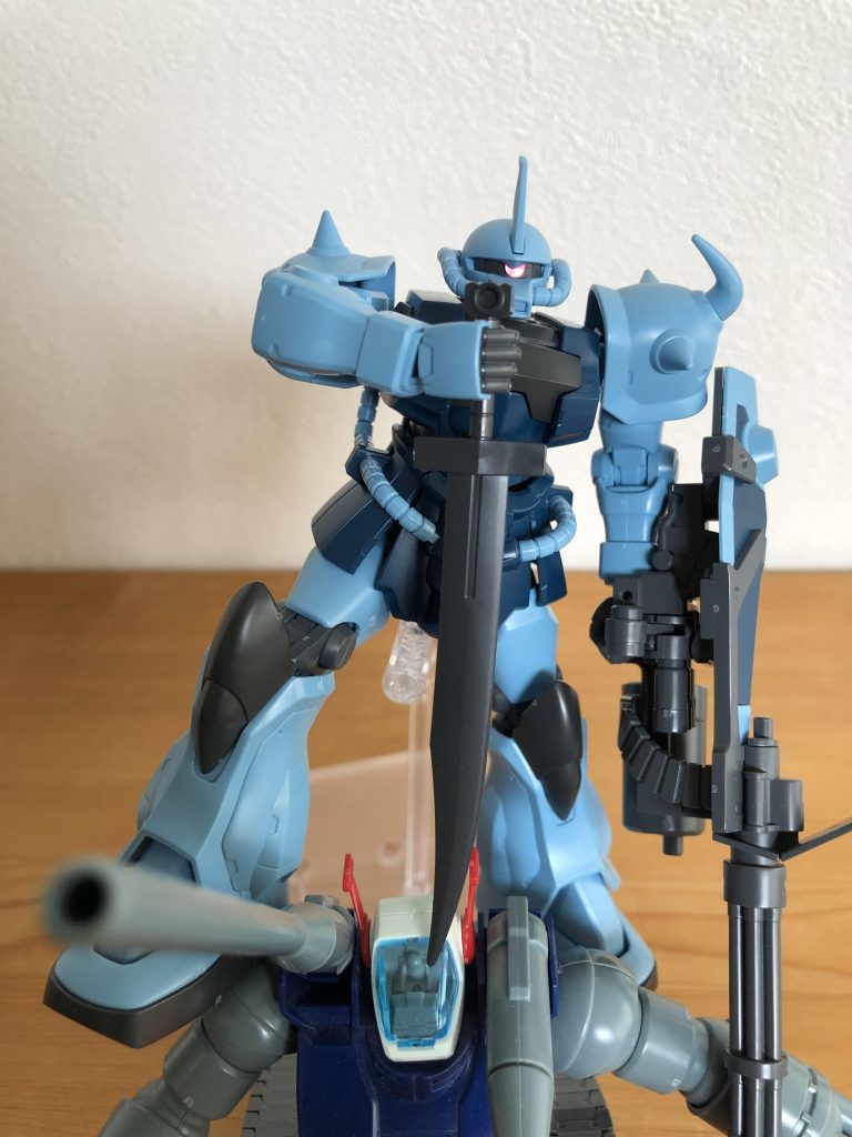 哀れガンタンク……