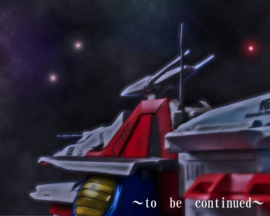 「始まったね」「ええ…」「あのさ、パオロの爺さんの事知ってるの君?」「それが何か?」「いや、何かって程のもんじゃないけどさ」「以前、中佐から地球連邦宇宙軍に頭一つ上を行く艦隊戦術に優れた士官がいたと聞きます」「………」「その人間は頭が切れ過ぎて戦術だけにとどまらず戦略や政治においても優れ、新兵器であるMSが戦場を変えるとも予言。一時参謀本部や軍警察にも所属し一目置かれていたそうです」「…それで?」「だが頭が切れ過ぎるが故にジャブローの地球連邦軍では監視対象になり後方の補給部隊に回された」「何が言いたいの?」「それは貴方ではないですか?イズモ・アキヅキ中佐?」〜to be continued〜