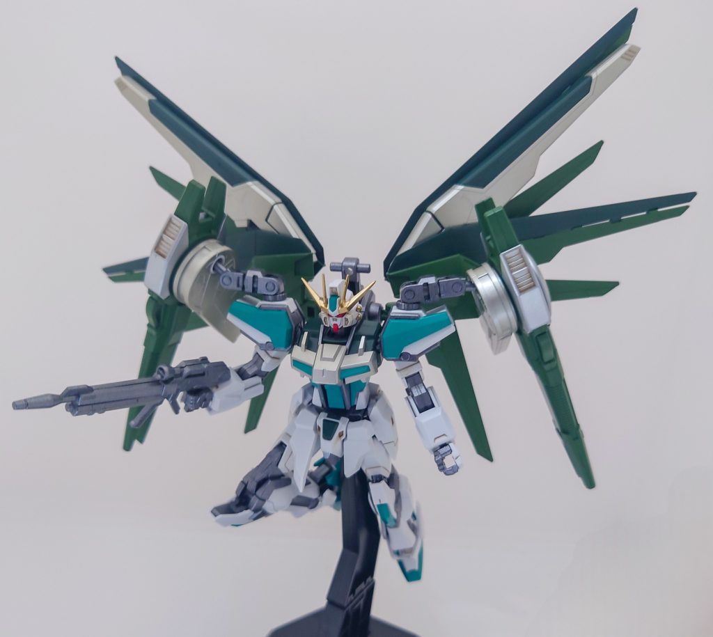 バックパックの翼を展開した状態。