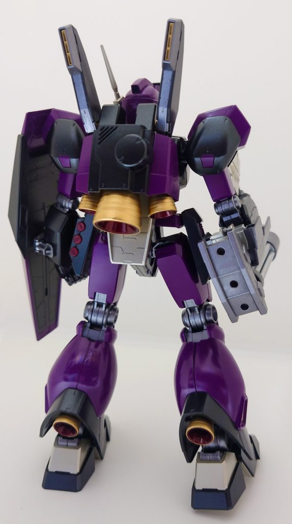 背部背部も細かく塗装は致しました。