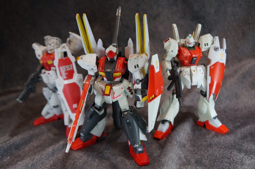 この三機の本当の目的は、ある極秘モビルスーツの支援、データの取得であった…。