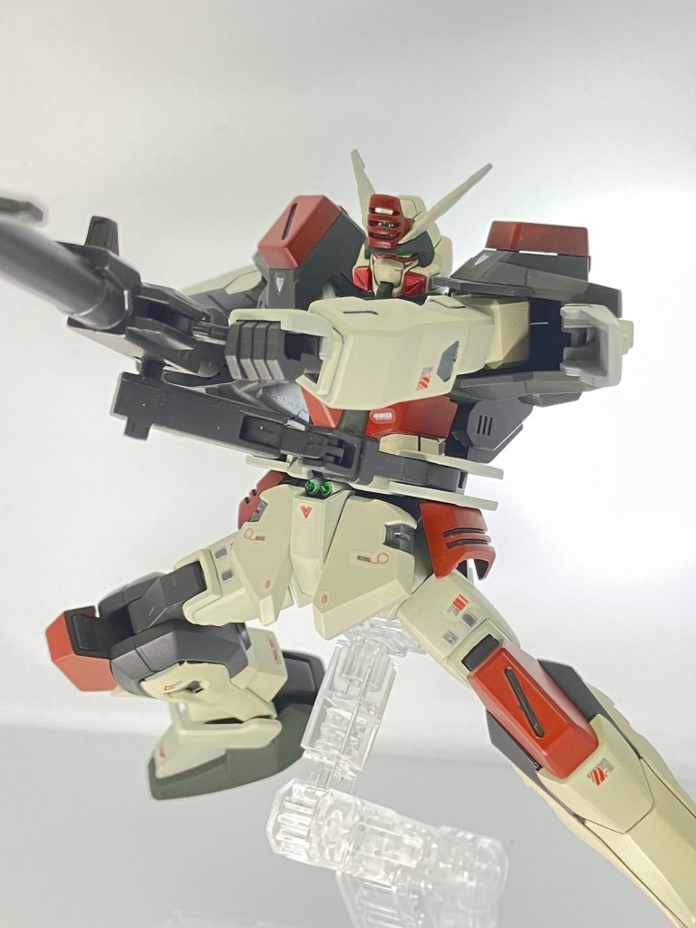 HG バスターガンダム–3枚目/制作者：ぽちょむきん