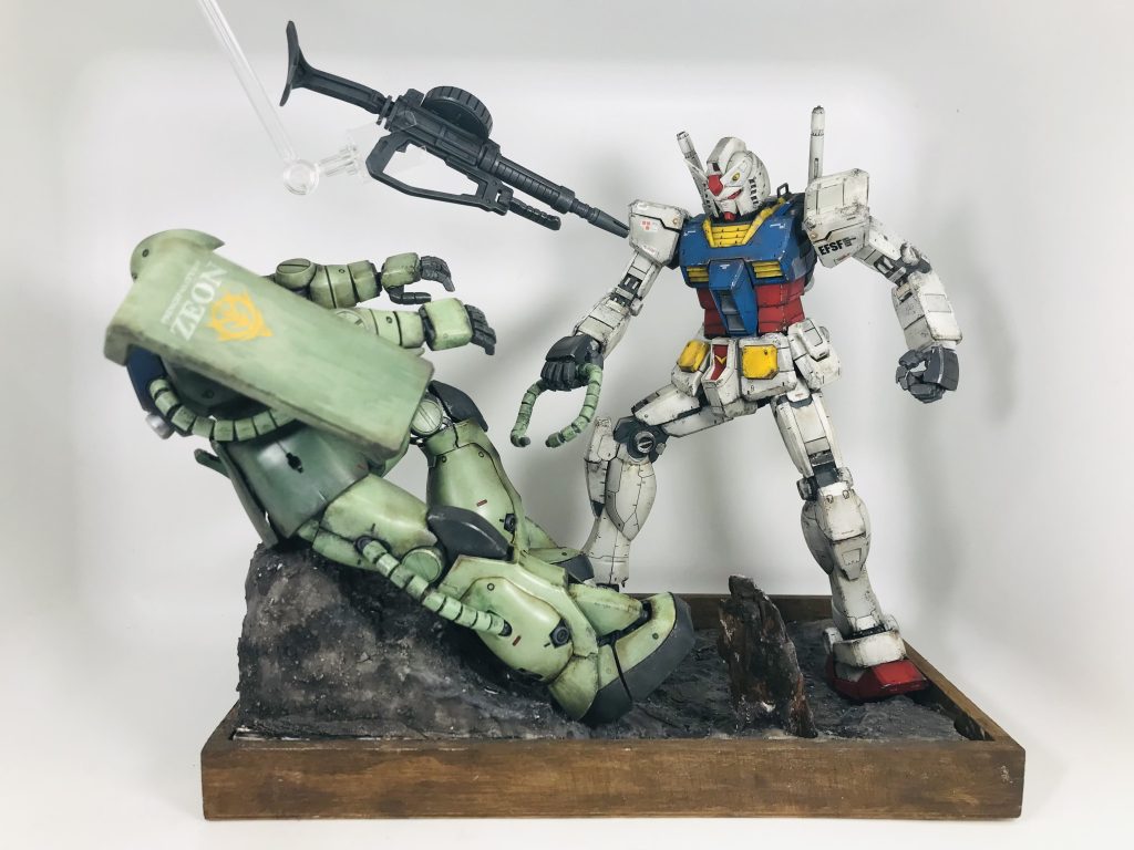 成形色を活かした、お手軽汚しの過去作 MG ガンダム Ver.3.0を使用して…ガンダムの名シーン?をお手軽再現してみました