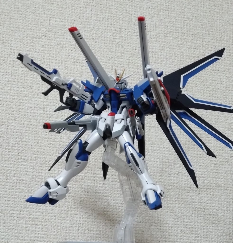 いつものポーズ最新型もカッコいい。