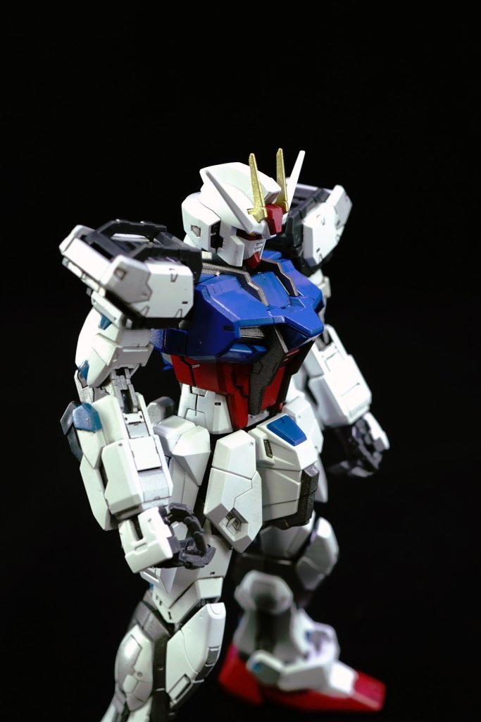 RGならでは(?)のポロリが連発している腕パーツ(前腕伸筋群あたり)可動域が広い代わりにポロポロ取れるのは仕方ないのでしょうね